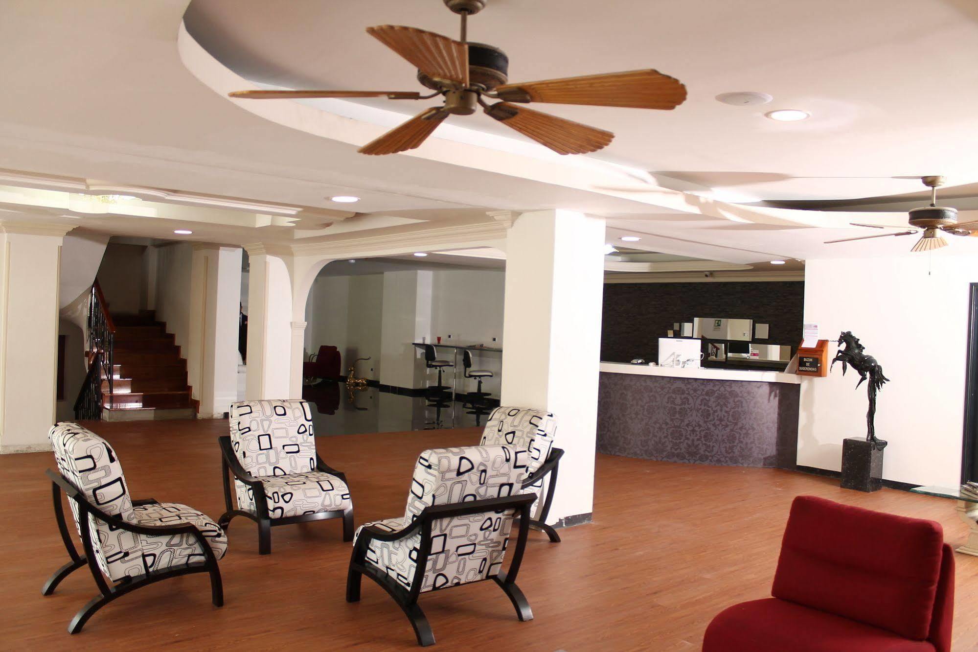 Top Deck Hotel Pereira Kültér fotó